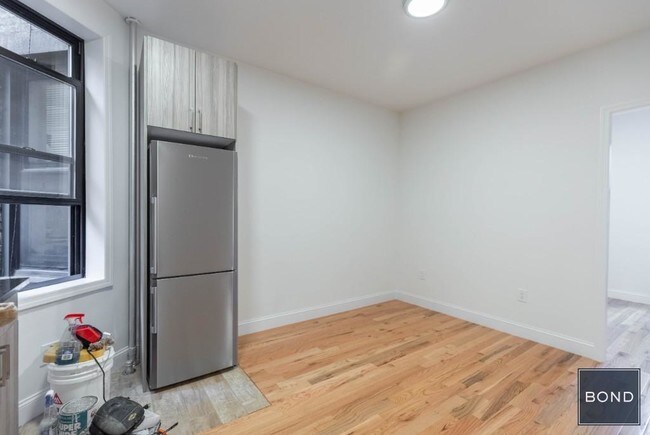Foto del edificio - 226 E 36th St