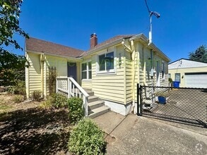 Building Photo - 1601 NE Holman St
