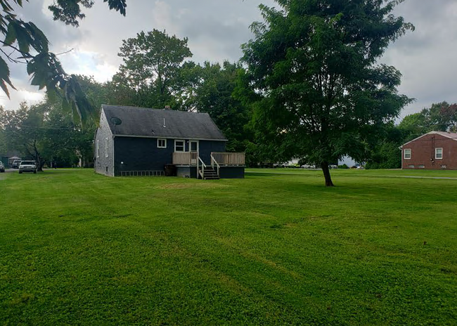 Building Photo - 141 Shenango Road