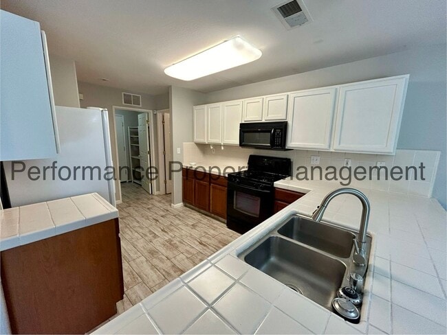 Building Photo - 7011 Crossroads Dr