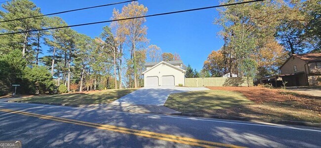 Building Photo - 2826 Whippoorwill Cir NW