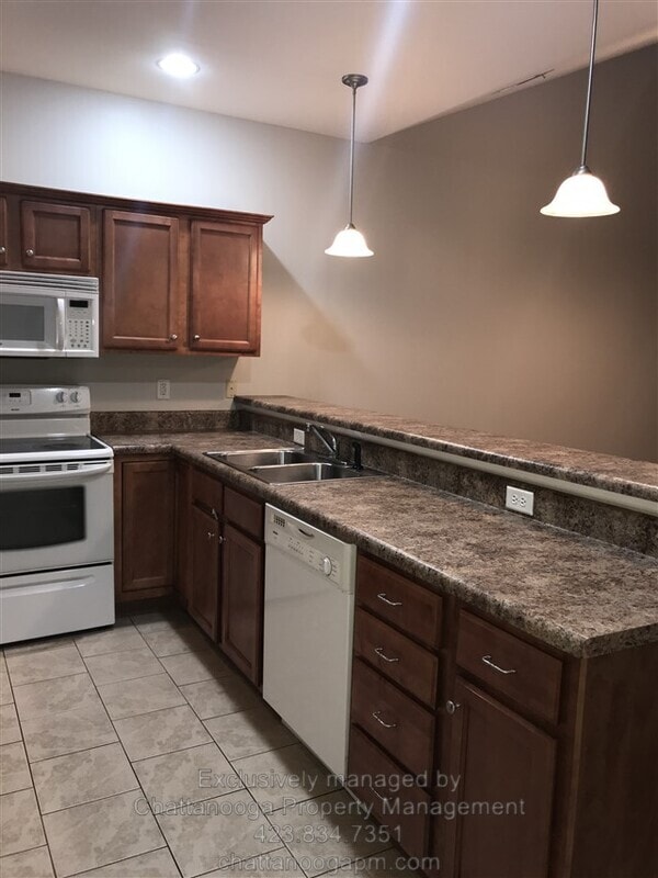 Photo - 2704 Stone Trace Dr Townhome