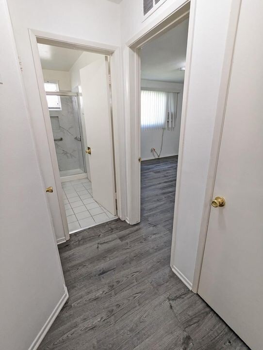 Foto del edificio - 1130 S Clark Dr