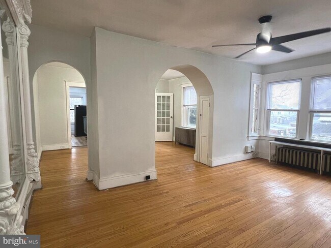 Foto del edificio - 513 E 19th St