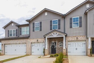 Building Photo - 7582 Discovery Point Dr NW