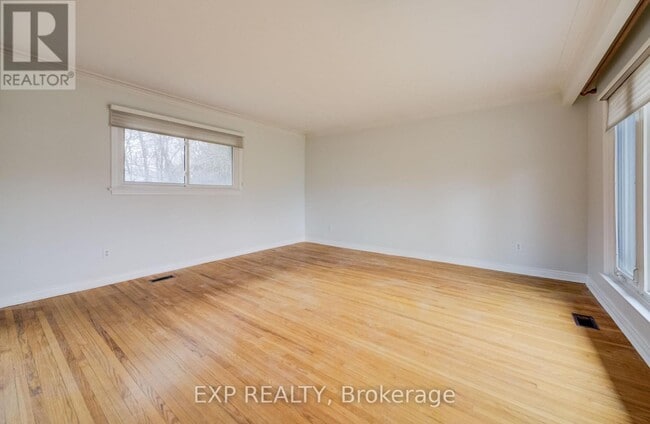 Building Photo - 542 Trudale Ct