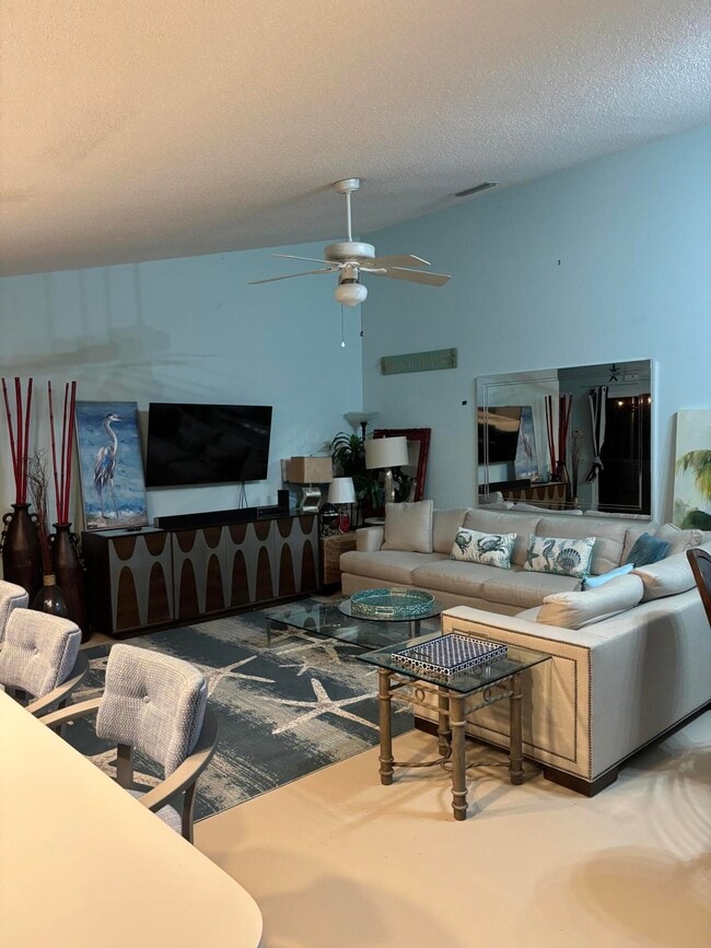 Building Photo - 7104 Geminata Oak Ct