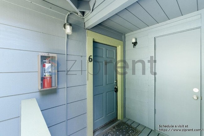 Building Photo - 1800 U St