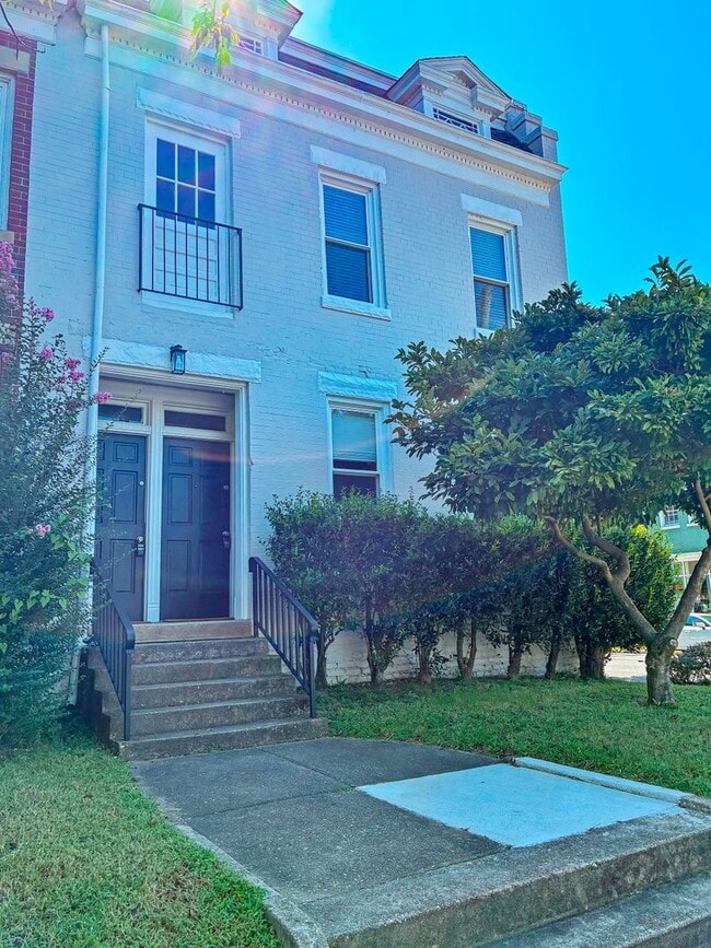 Foto del edificio - 1 N Allen Ave