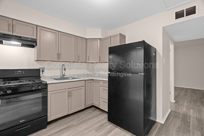 Foto del edificio - 2323 Woodson Rd