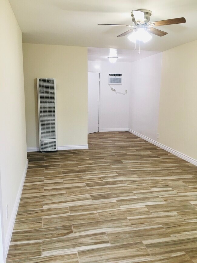 Building Photo - 224 W Verdugo Ave