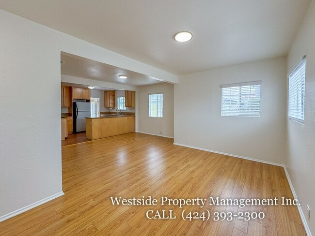 Building Photo - 4459 W 136th St