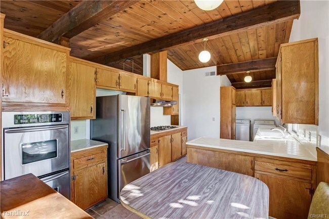 Building Photo - 3 br, 2.5 bath House - 851 Enchanted Way