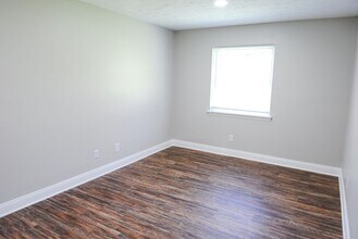 Interior Photo - Landing at Tates Creek