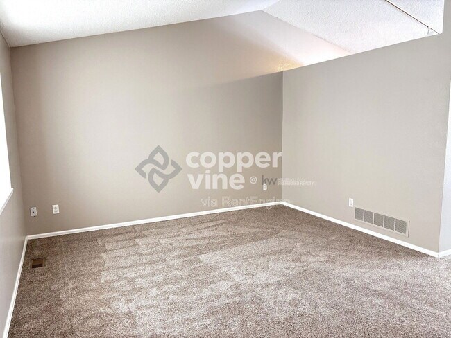 Foto del edificio - 2245 Cherry St