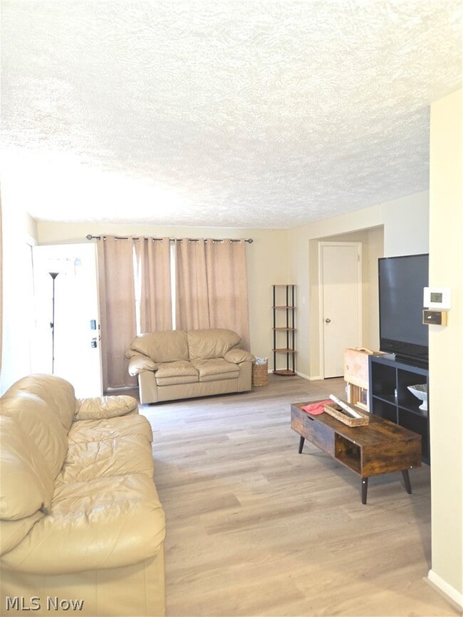 Foto del edificio - 21711 S Lake Shore