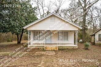 Building Photo - 1405 22nd St W