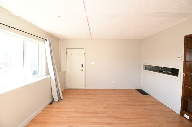 Photo du bâtiment - 1857 Juniper St