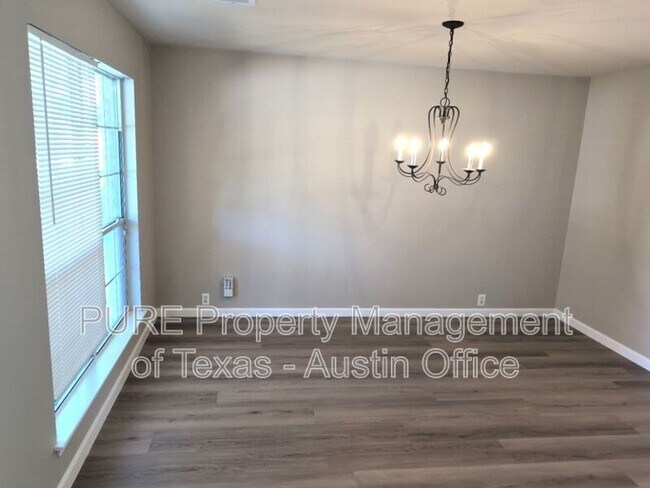 Building Photo - 840 Rusk Rd