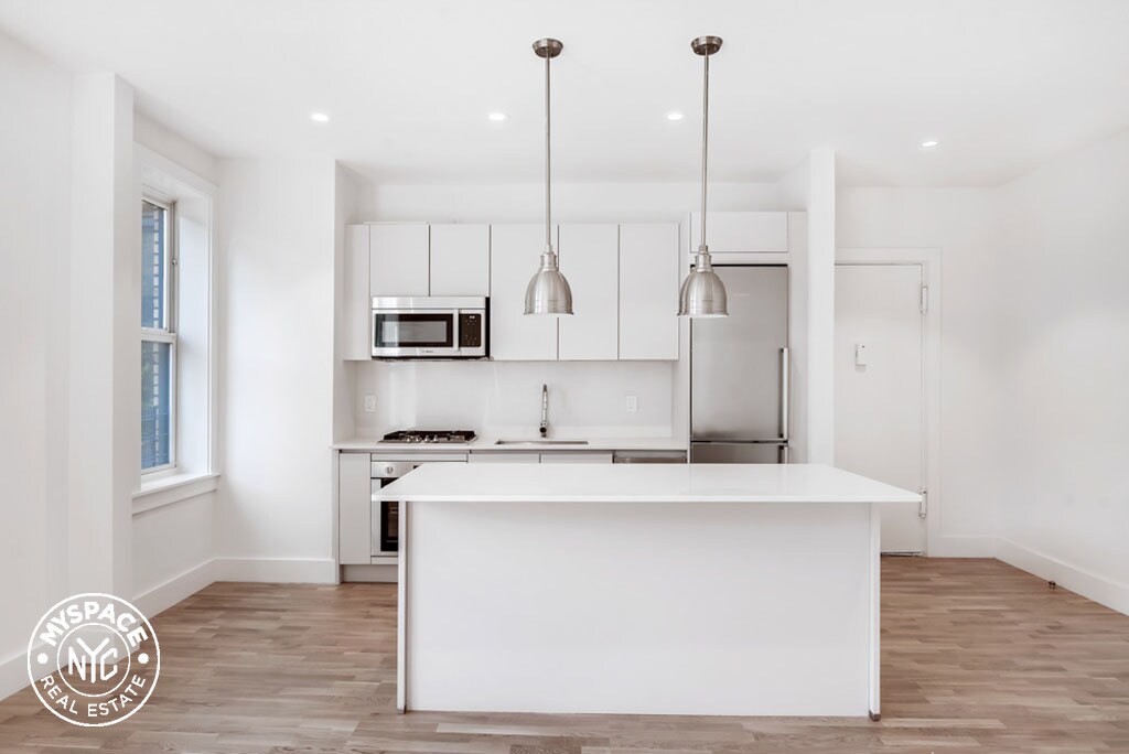 Foto principal - 1500 Carroll St