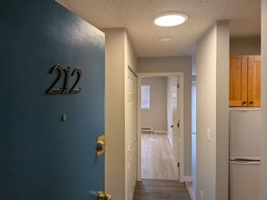 Building Photo - 1755 No 9 Highway212