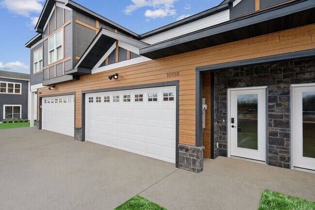 Foto del edificio - Avalon Apartments & Townhomes
