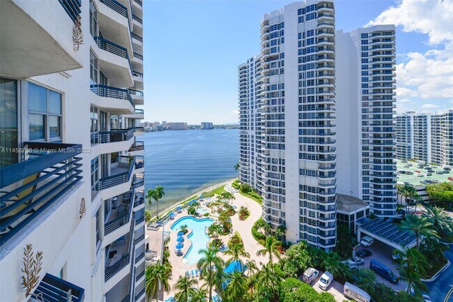Foto del edificio - 19195 Mystic Pointe Dr