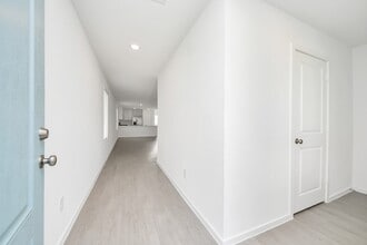 Building Photo - 311 Brandi Dr