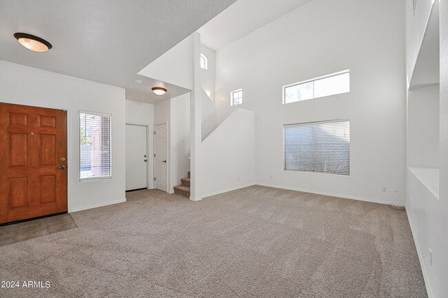 Building Photo - 3981 ROUNDABOUT Cir