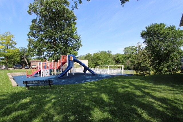 Primary Photo - 410 Crescent Blvd