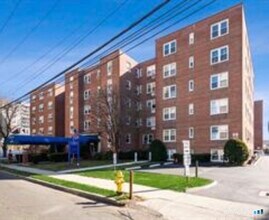 Building Photo - 39 Glenbrook Rd