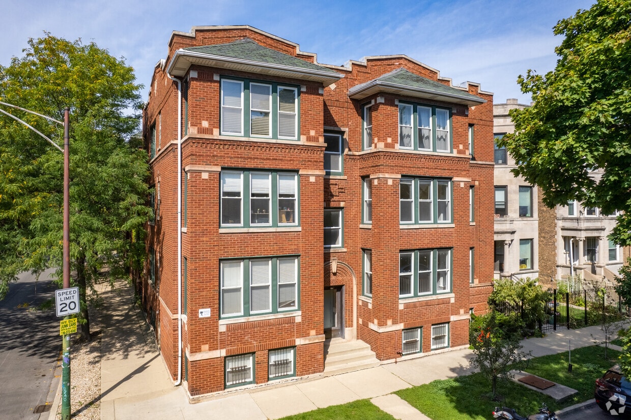 Primary Photo - 2303 N Kimball