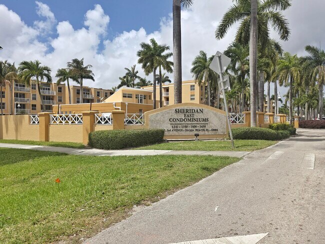 Foto del edificio - 1341 SE 3rd Ave