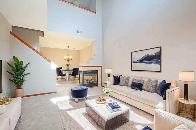 Foto del edificio - Beautiful 2-Bedroom 3-Bathroom Townhouse in Plymouth!