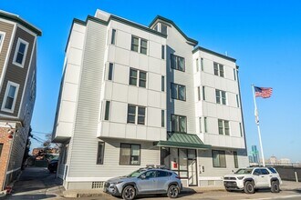 Building Photo - 2 Humboldt Pl