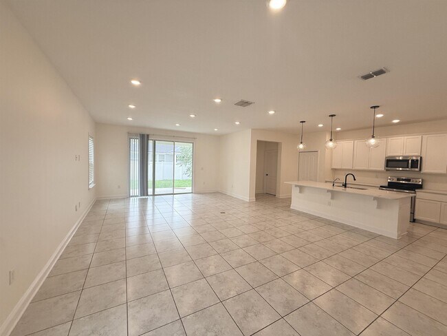 Foto del edificio - 32 Olivine Ct