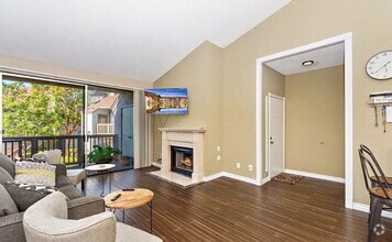 Building Photo - 10591 Lakeside Dr S