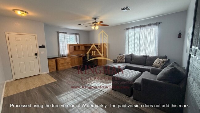 Building Photo - 3860 Heather Ave