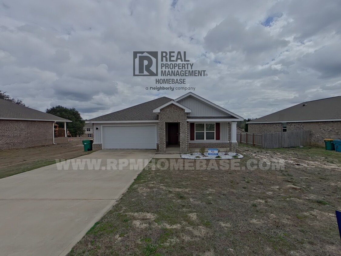 Primary Photo - READY FOR MOVE-IN! | SPACIOUS CRESTVIEW HO...