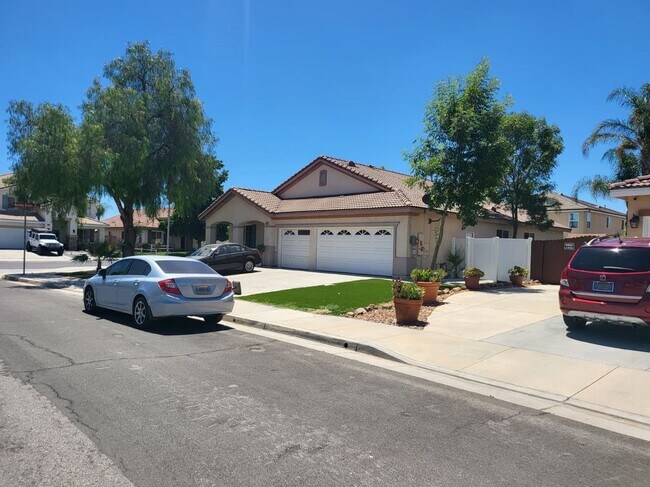 Foto del edificio - 25375 Forest Wood Cir