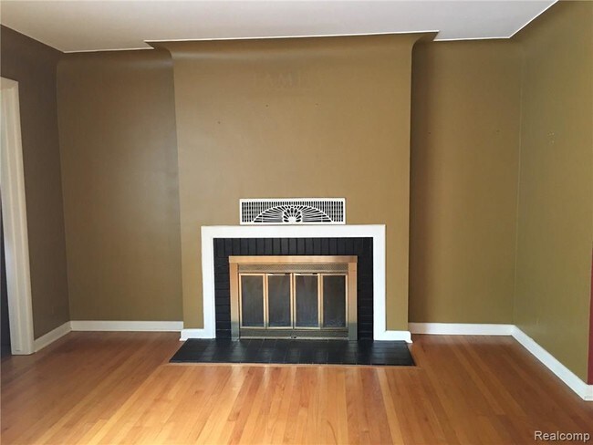 Building Photo - 342 Maywood Ave