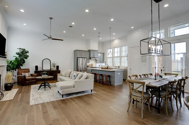 Foto del edificio - 2512 Hollister St