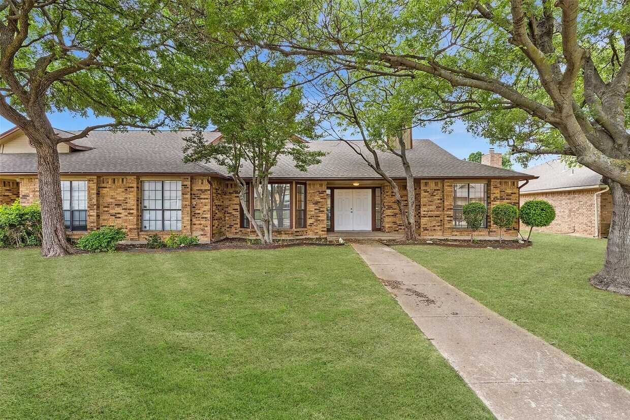 Primary Photo - 4046 Saint Christopher Ln