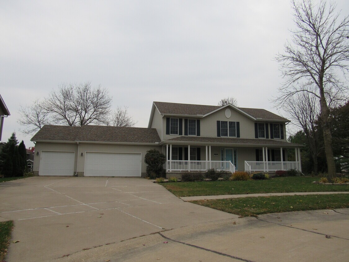 Primary Photo - 1231 W Price Ct