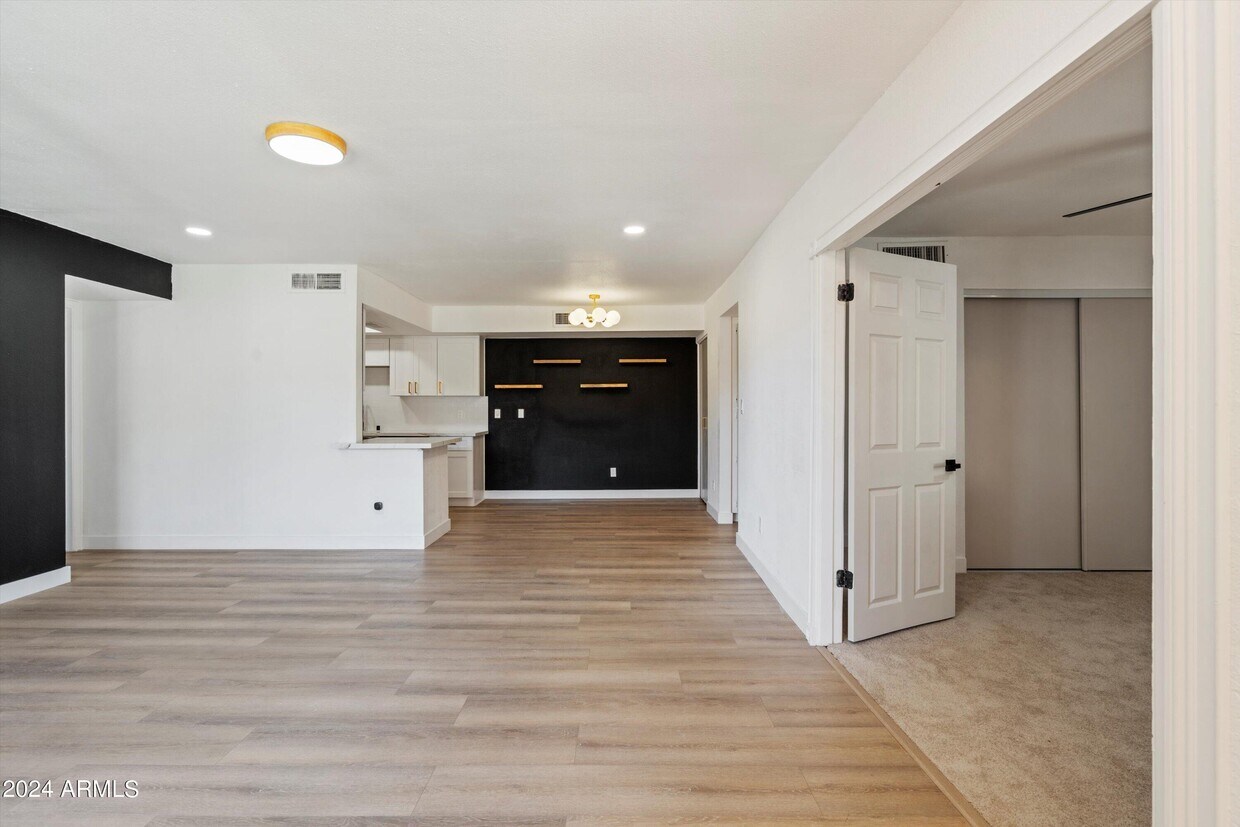 Foto principal - 4608 W Maryland Ave