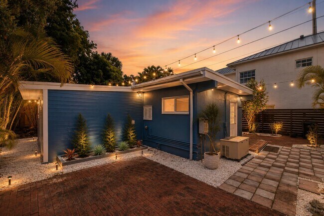 Foto del edificio - 854 SW 11th St