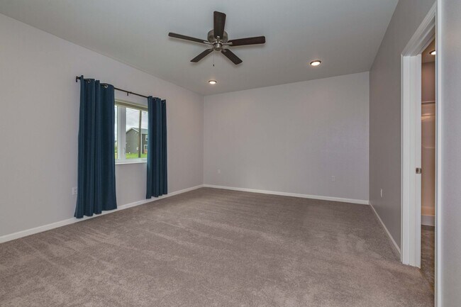 Building Photo - 3 bed/2 bath Single Family Home in North P...