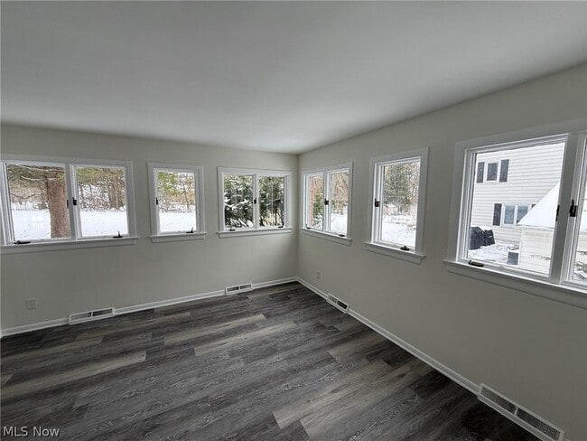 Foto del edificio - 22350 S Woodland Rd