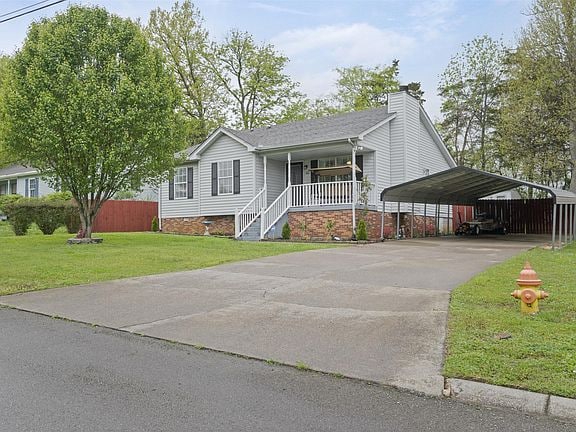 Building Photo - 793 Summer Hill Ln