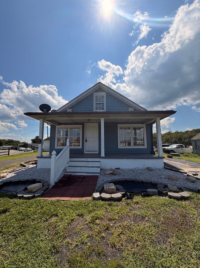 Building Photo - 285 Warrenton Rd